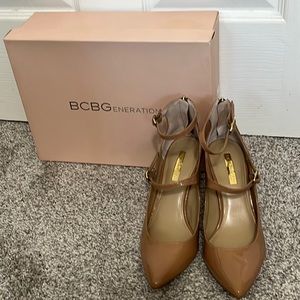BCBGeneration Patent Heel; Women’s size 7. Color described on the box as Ginger